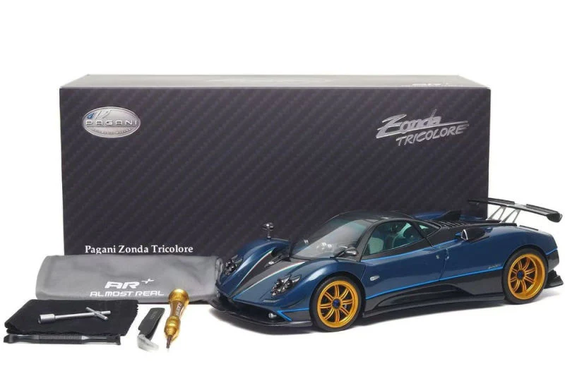 Almost Real 2011 Pagani Zonda Tricolore Blue & Black Carbon 1:18 - Image 9
