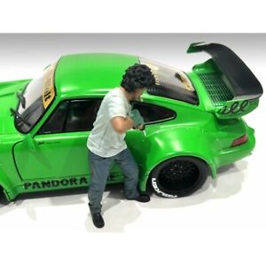 American Diorama - Figures - RWB Legend Akira Nakai-San Drilling Figure 1:18 - Image 4