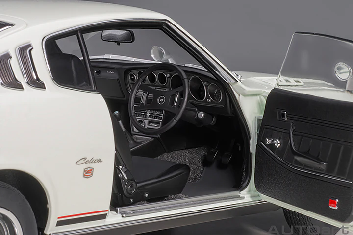 AUTOart 1973 Toyota Celica Liftback 2000GT (RA25) White 1:18 - Image 10