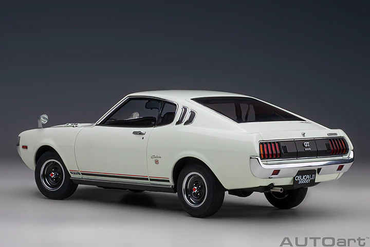 AUTOart 1973 Toyota Celica Liftback 2000GT (RA25) White 1:18 - Image 2
