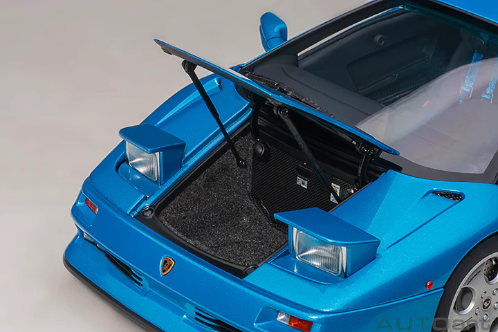 AUTOart 1995 Lamborghini Diablo SE30 Blue Sirena Metallic Blue 1:18 - Image 11