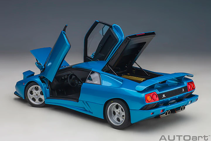 AUTOart 1995 Lamborghini Diablo SE30 Blue Sirena Metallic Blue 1:18 - Image 15