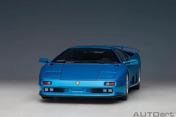AUTOart 1995 Lamborghini Diablo SE30 Blue Sirena Metallic Blue 1:18 - Image 18