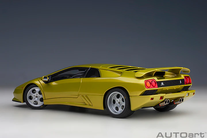 AUTOart 1995 Lamborghini Diablo SE30 Giallo Spyder Metallic Yellow 1:18 - Image 2