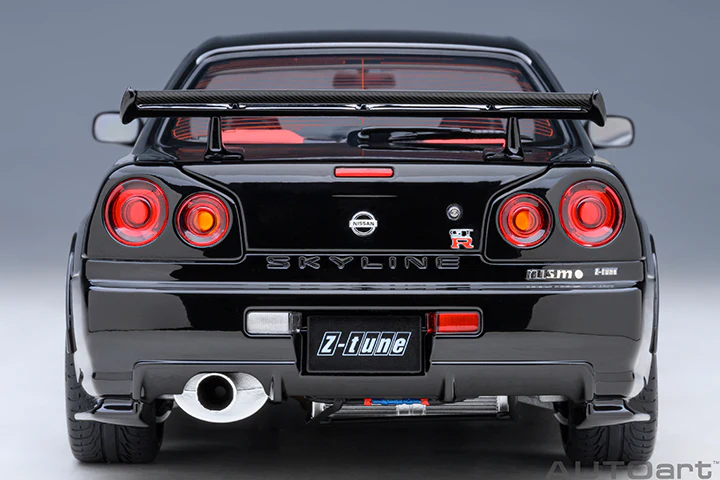 AUTOart 2001 Nissan Skyline GT-R (R34) Z-Tune Black Pearl 1:18 - Image 6