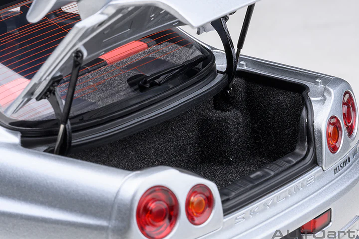 AUTOart 2001 Nissan Skyline GT-R (R34) Z-Tune Silver 1:18 - Image 12