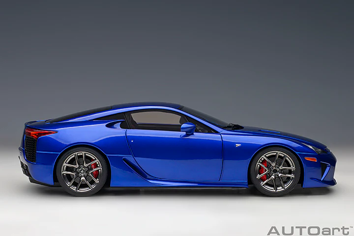 AUTOart 2012 Lexus LFA Pearl Blue 1:18 - Image 4