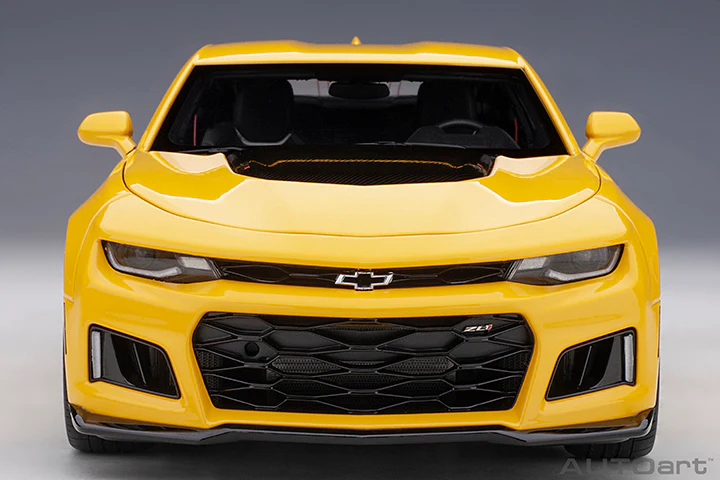 AUTOart 2017 Chevy Camaro ZL1 Bright Yellow 1:18 - Image 5