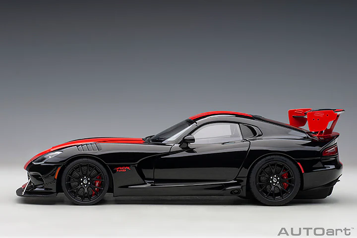 AUTOart 2017 Dodge Viper GTS-R Commemorative Edition ACR Black w/ Red Stripes 1:18 - Image 3