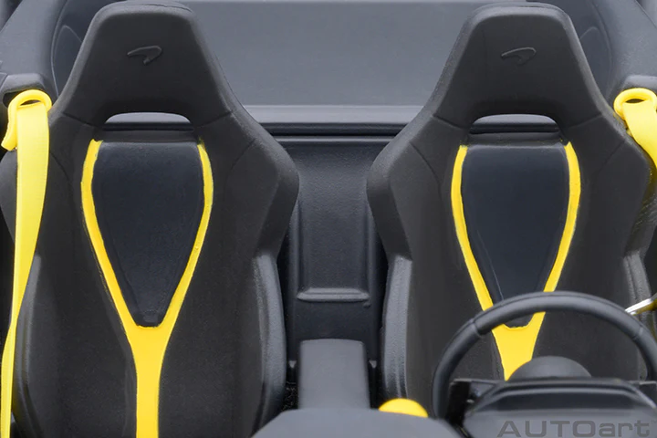 AUTOart 2017 Mclaren 720S Volcano Yellow 1:18 - Image 11