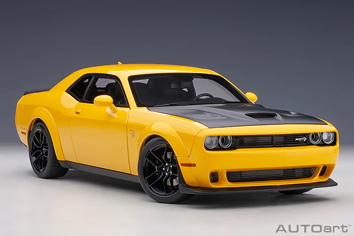 AUTOart 2018 Dodge Challenger SRT Hellcat Widebody Yellow Jacket w/ Satin Black Hood 1:18 - Image 14