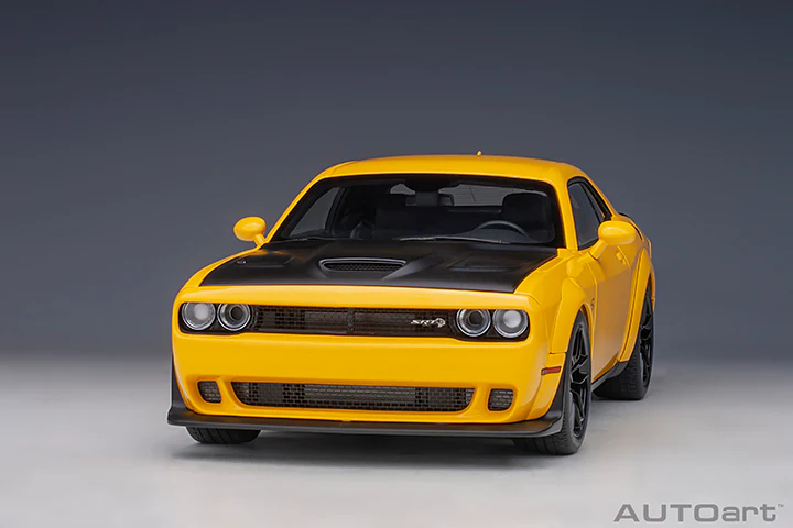 AUTOart 2018 Dodge Challenger SRT Hellcat Widebody Yellow Jacket w/ Satin Black Hood 1:18 - Image 16