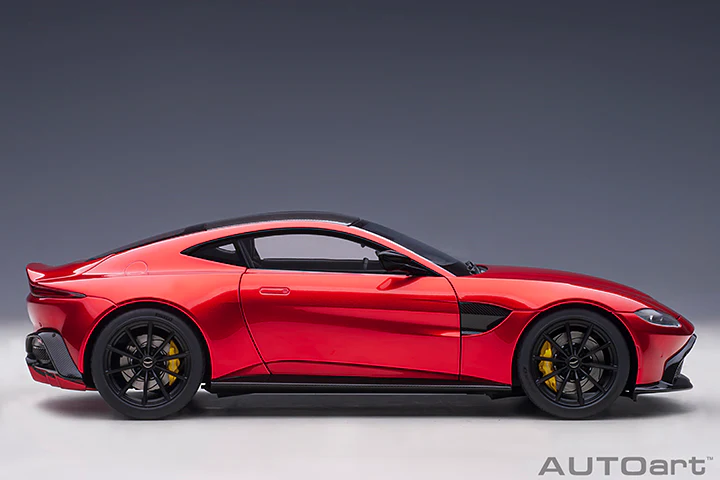 AUTOart 2019 Aston Martin Vantage Hyper Red w/ Carbon Roof 1:18 - Image 4