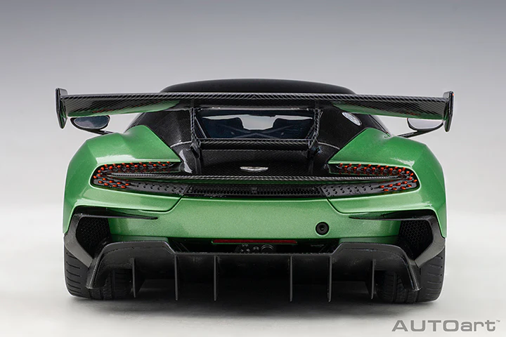 AUTOart 2019 Aston Martin Vulcan Apple Tree Green Metallic 1:18 - Image 6