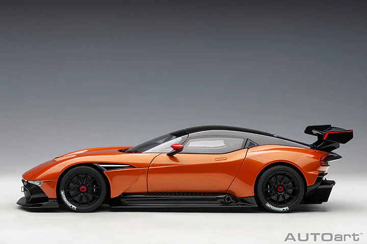 AUTOart 2019 Aston Martin Vulcan Madagascar Orange 1:18 - Image 3