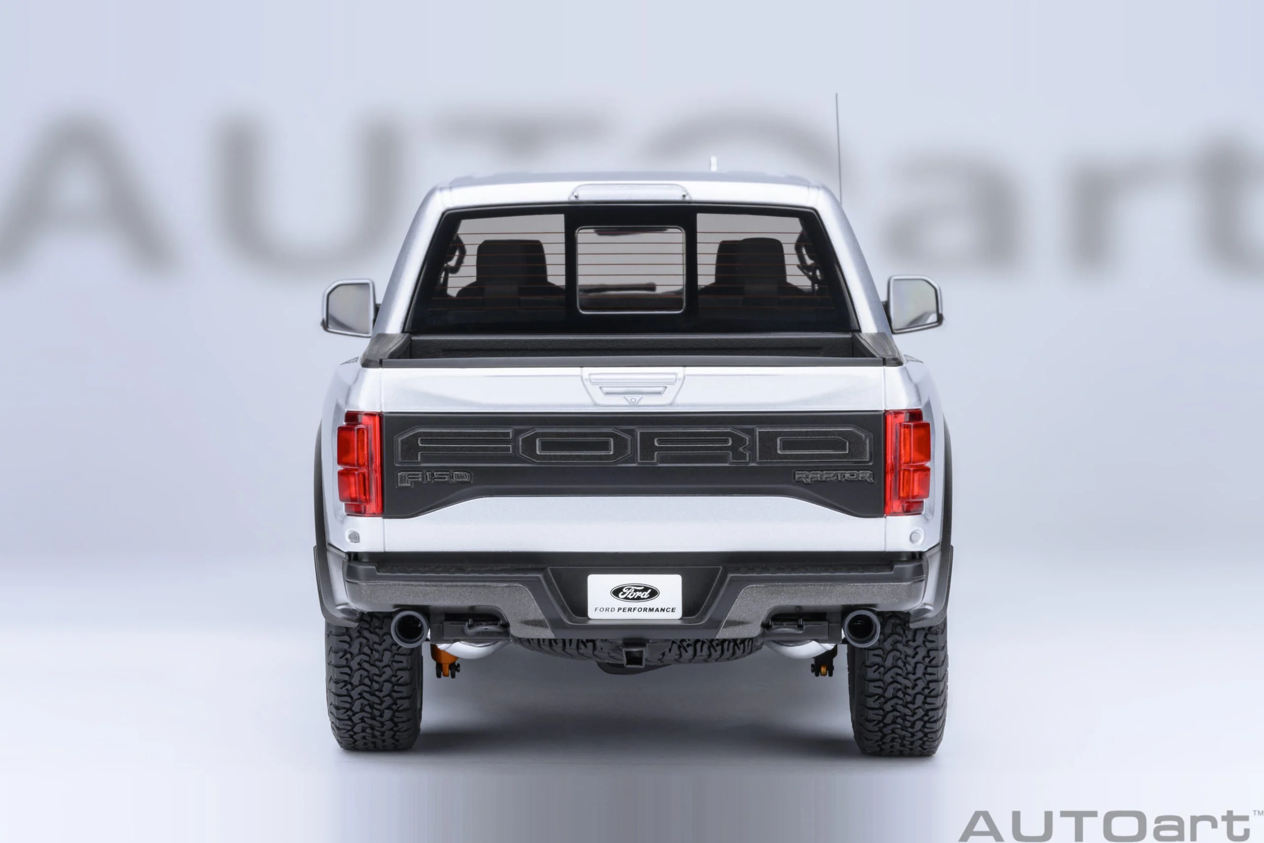 AUTOart 2019 Ford F-150 Raptor Supercrew Ingot Silver 1:18 - Image 6