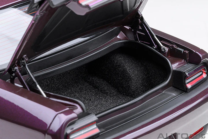 AUTOart 2022 Dodge Challenger R/T Scat Pack Widebody Hellraisin 1:18 - Image 12
