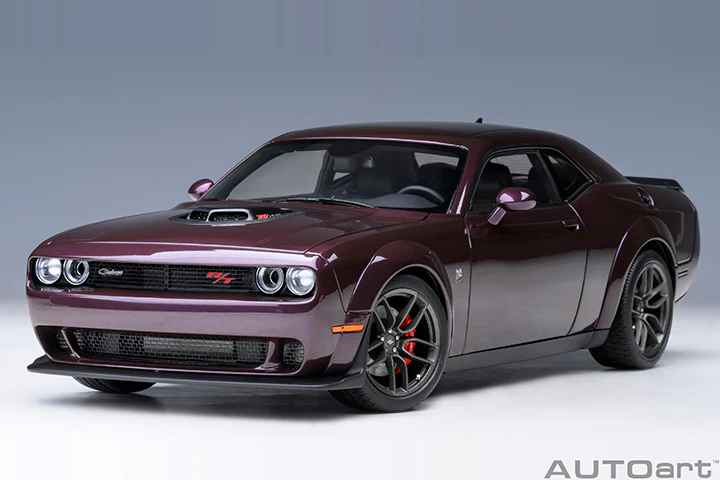 AUTOart 2022 Dodge Challenger R/T Scat Pack Widebody Hellraisin 1:18 - Image 17