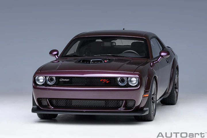 AUTOart 2022 Dodge Challenger R/T Scat Pack Widebody Hellraisin 1:18 - Image 18