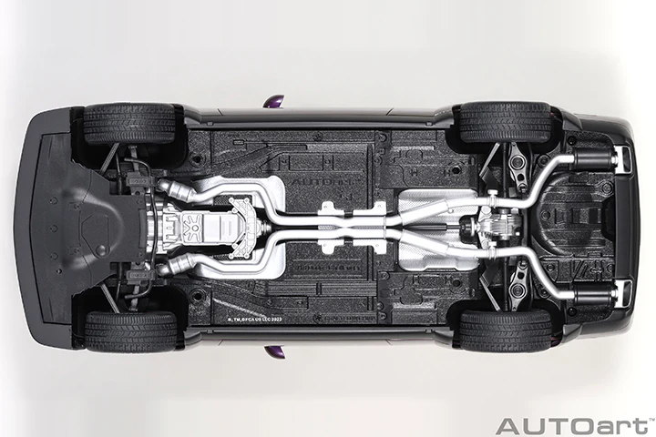 AUTOart 2022 Dodge Challenger R/T Scat Pack Widebody Hellraisin 1:18 - Image 8