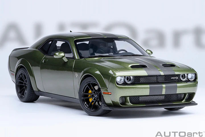 AUTOart 2022 Dodge Challenger SRT Jailbreak F8 Green 1:18 - Image 18