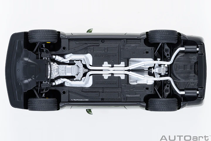 AUTOart 2022 Dodge Challenger SRT Jailbreak F8 Green 1:18 - Image 8
