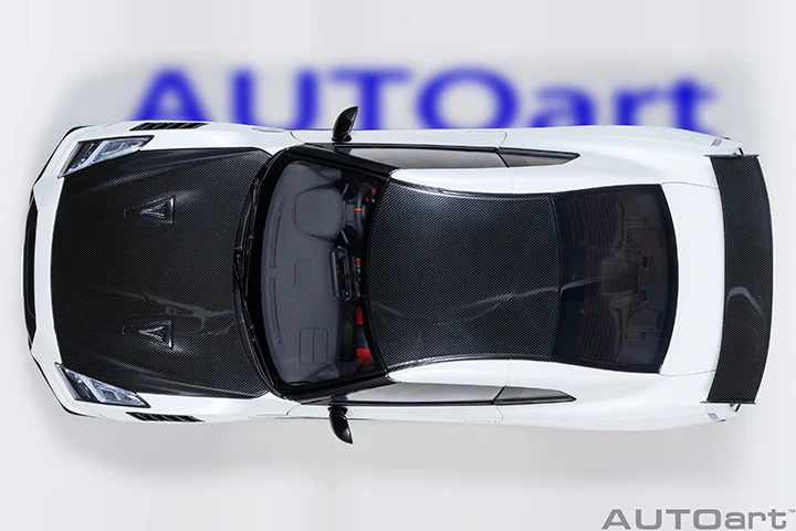 AUTOart 2022 Nissan Skyline GT-R (R35) Nismo Special Edition Brilliant White Pearl 1:18 - Image 9