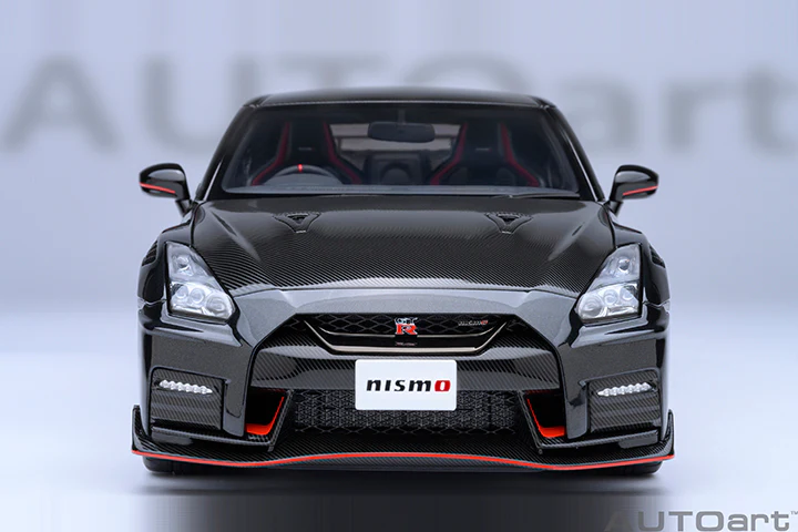 AUTOart 2022 Nissan Skyline GT-R (R35) Nismo Special Edition Meteor Flake Black Pearl 1:18 - Image 6