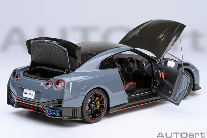 AUTOart 2022 Nissan Skyline GT-R (R35) Nismo Special Edition Nismo Stealth Gray 1:18 - Image 17