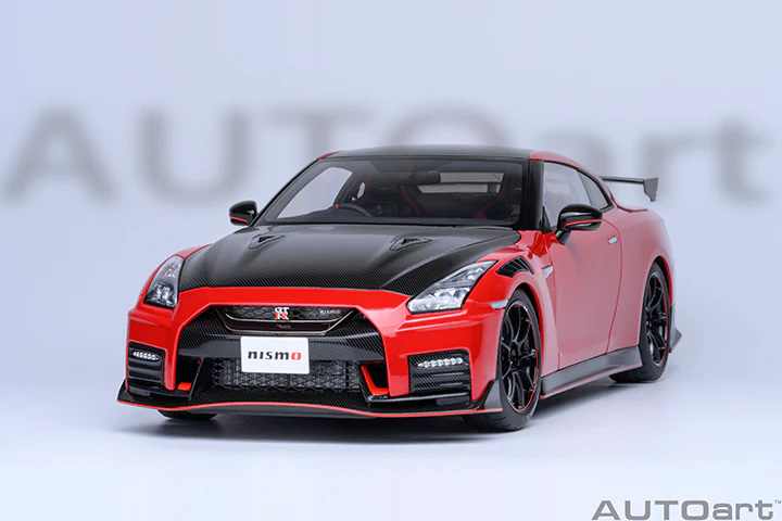 AUTOart 2022 Nissan Skyline GT-R (R35) Nismo Special Edition Vibrant Red 1:18 - Image 18