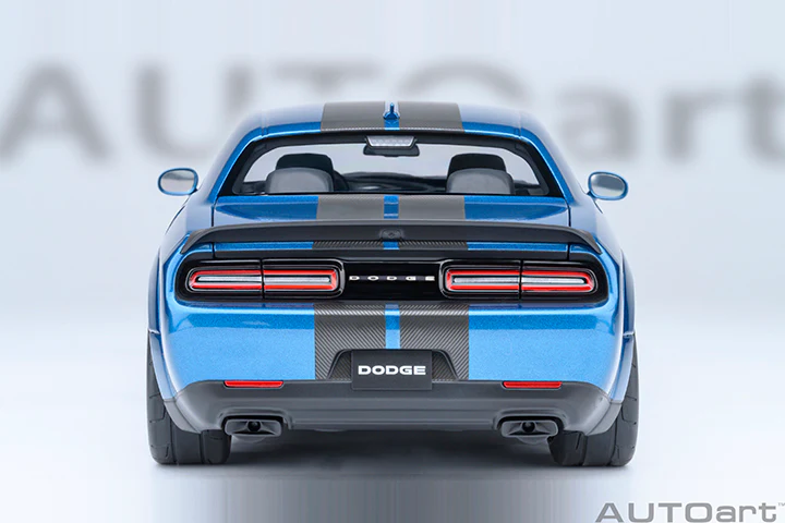 AUTOart 2023 Dodge Challenger SRT Super Stock Frostbite Blue 1:18 - Image 6