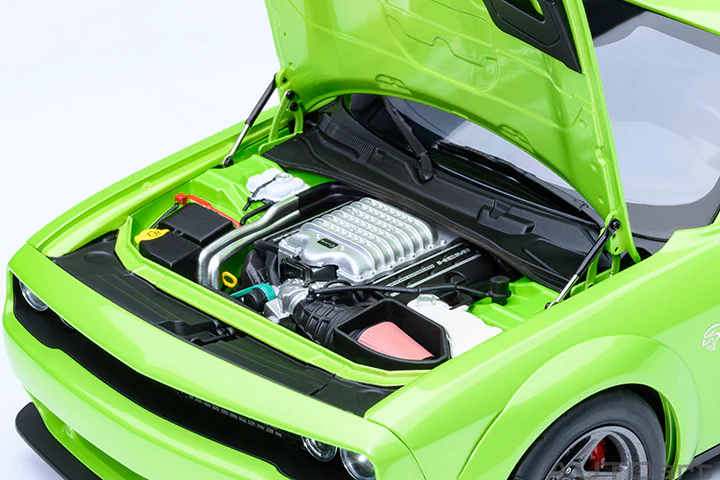 AUTOart 2023 Dodge Challenger SRT Super Stock Sublime Green 1:18 - Image 11