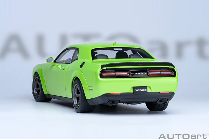 AUTOart 2023 Dodge Challenger SRT Super Stock Sublime Green 1:18 - Image 20