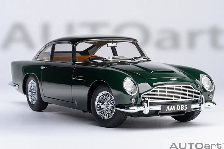 AUTOart Aston Martin DB5 British Racing Green 1:18 - Image 17