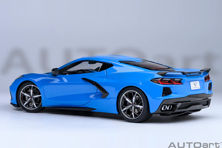 AUTOart Chevy Corvette C8 Z51 Rapid Blue 1:18 - Image 4