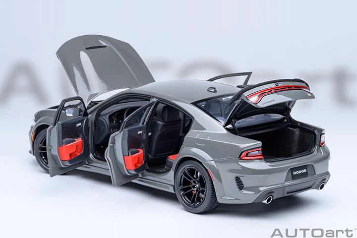 AUTOart Dodge Charger R/T Scat Pack Widebody Destroyer Grey 1:18 - Image 16