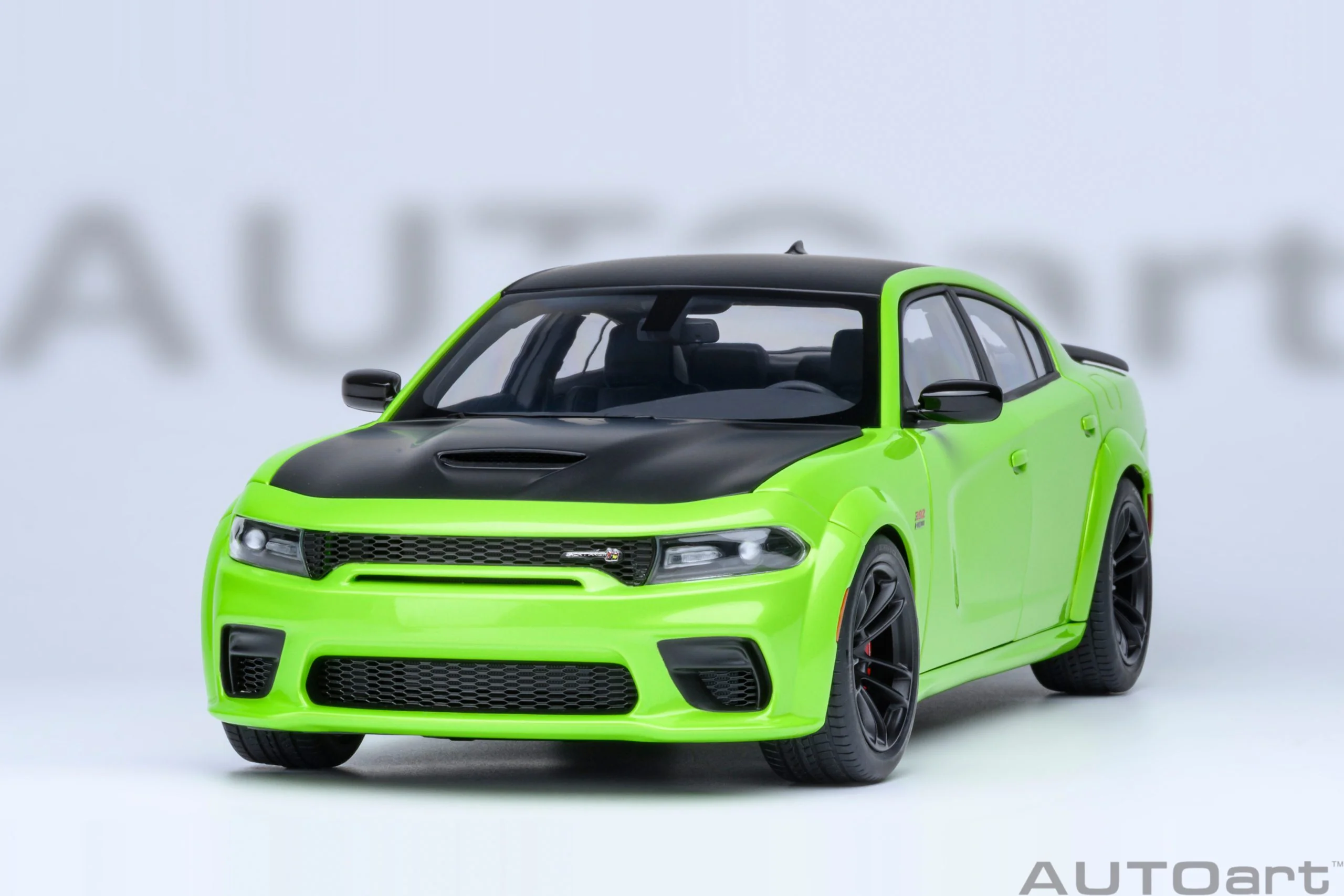 AUTOart Dodge Charger R/T Scat Pack Widebody Sublime Green 1:18 - Image 17