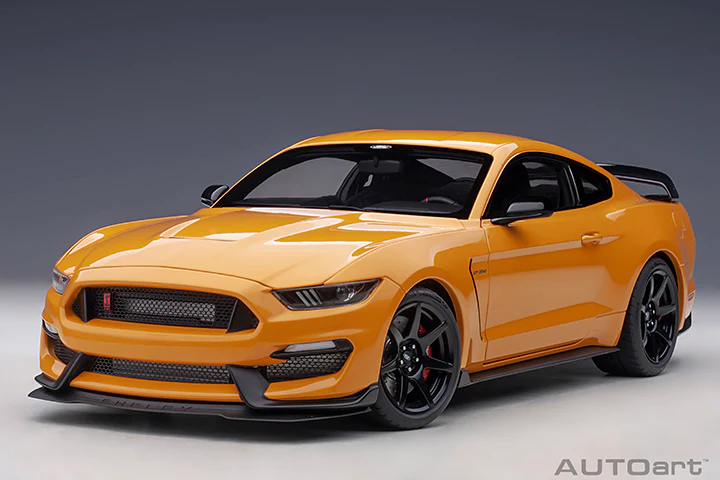 AUTOart Ford Shelby Mustang GT500 Cyber Orange 1:18 - Image 14