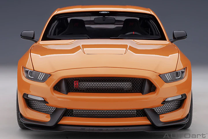 AUTOart Ford Shelby Mustang GT500 Cyber Orange 1:18 - Image 5