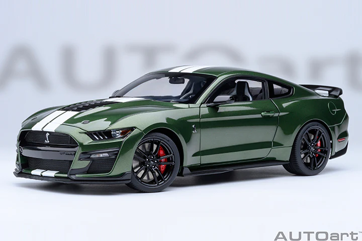 AUTOart Ford Shelby Mustang GT500 Eruption Green 1:18