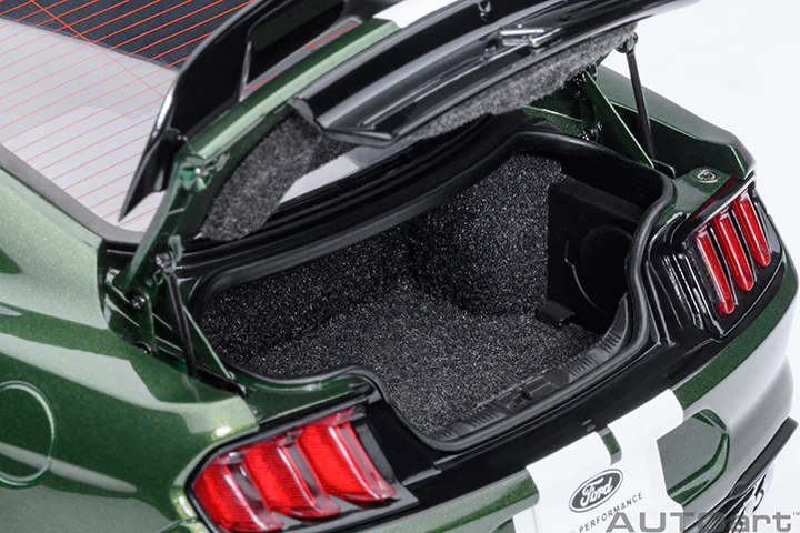 AUTOart Ford Shelby Mustang GT500 Eruption Green 1:18 - Image 13