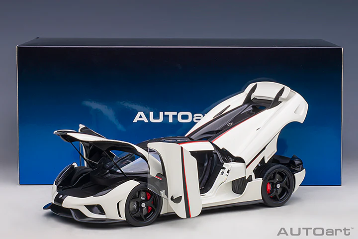 AUTOart Koenigsegg Regera White w/ Carbon Black and Red Accents 1:18 - Image 19