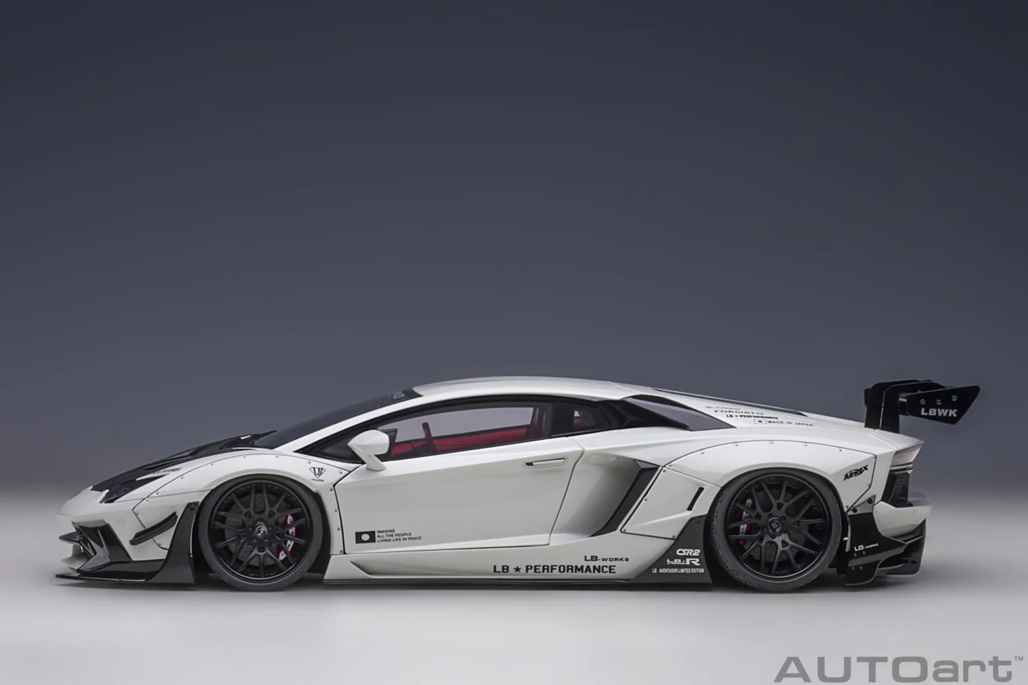 AUTOart Lamborghini Aventador Liberty Walk LB-Works, Limited Edition, Metallic White 1:18 - Image 3