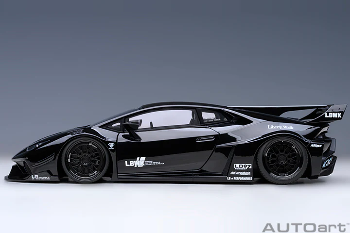 AUTOart Lamborghini Huracan GT Liberty Walk LB Silhouette Works Black 1:18 - Image 3
