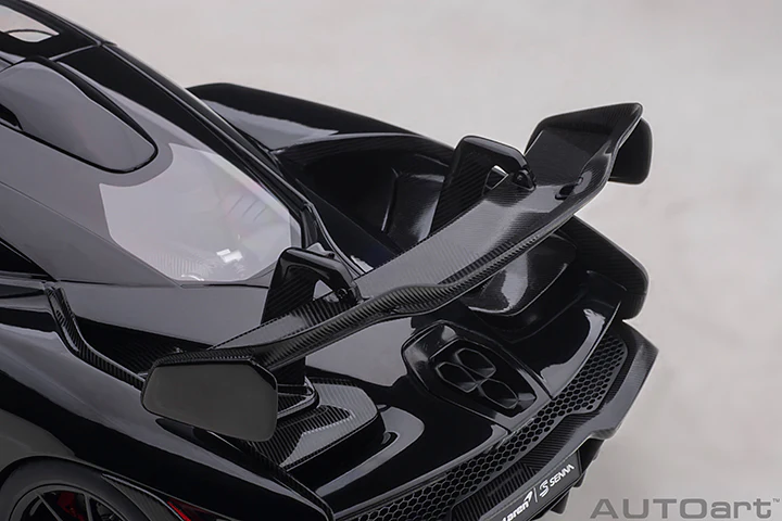 AUTOart Mclaren Senna Stealth Cosmos Black 1:18 - Image 11