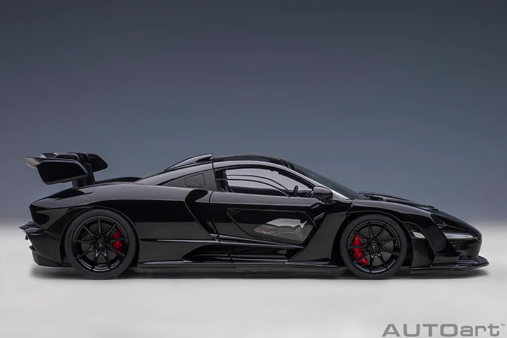 AUTOart Mclaren Senna Stealth Cosmos Black 1:18 - Image 4