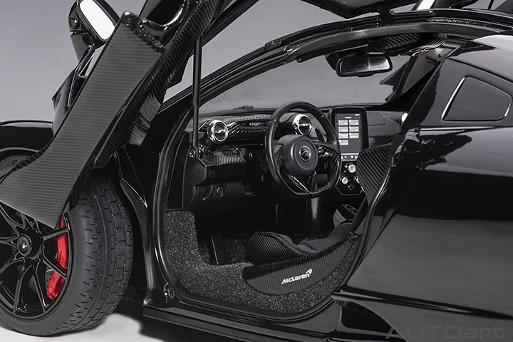 AUTOart Mclaren Senna Stealth Cosmos Black 1:18 - Image 9