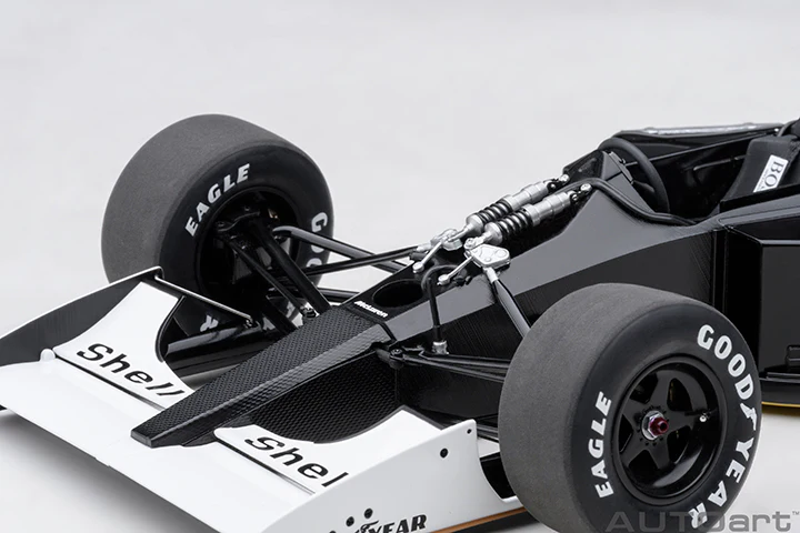 AUTOart Mclaren (w/ Logo) Honda MP4/6 No 1 Japanese GP 1991 Senna 1:18 - Image 12