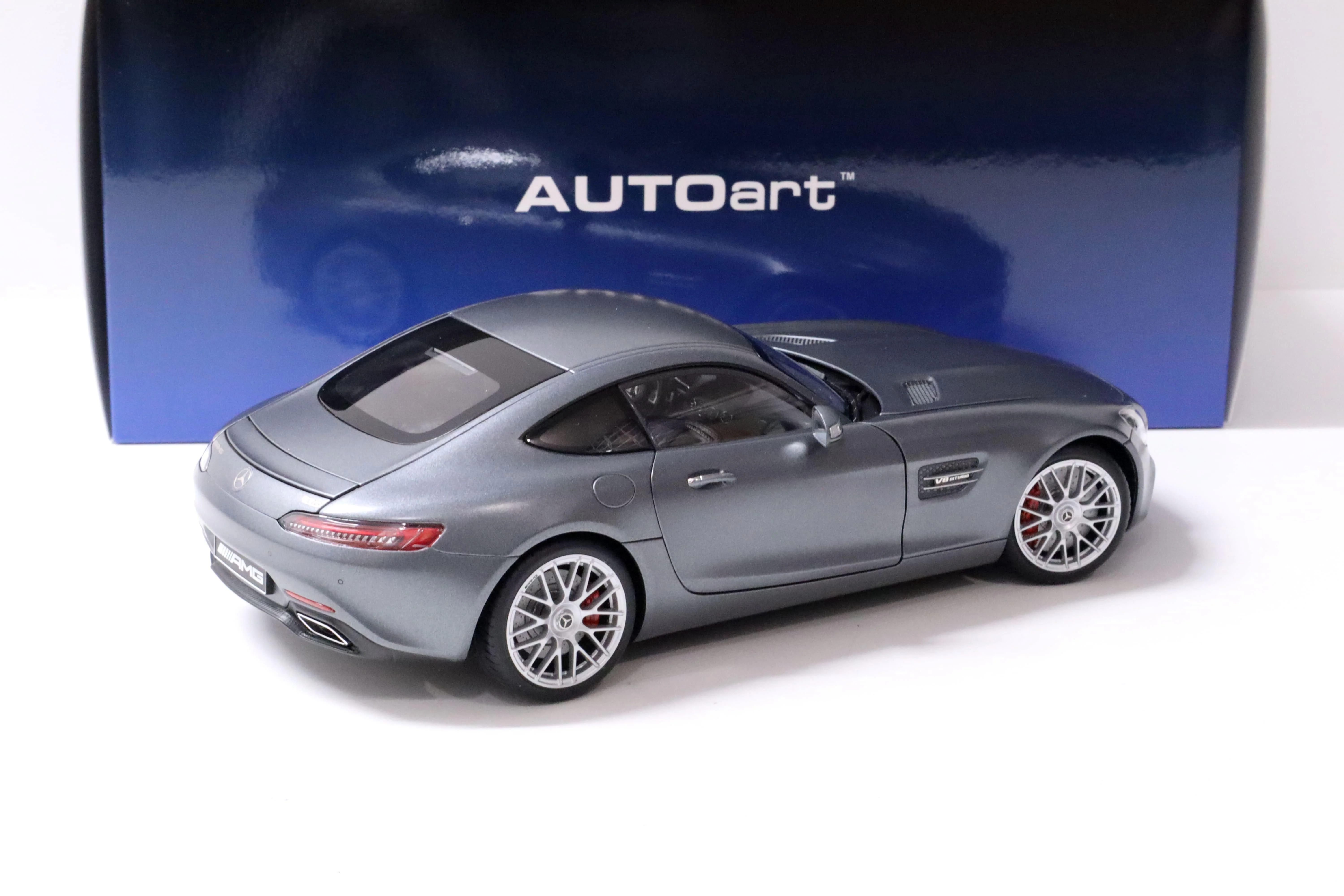 AUTOart Mercedes Benz AMG GT S Coupe Matte Grey 1:18 - Image 3