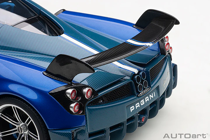 AUTOart Pagani Huayra BC Blue Francia (Carbon) 1:18 - Image 15
